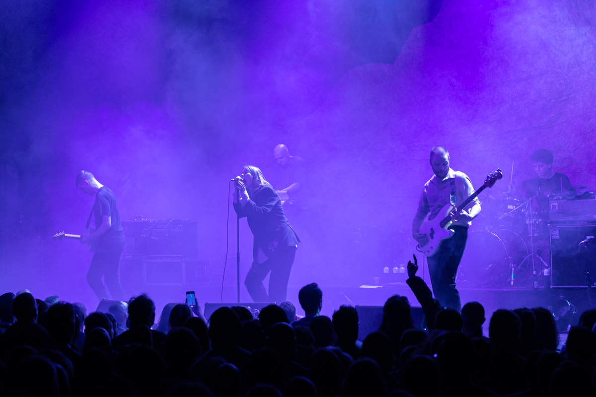 Whispering Sons @ Het Depot, picture 6, photographed by David Johnson - FrontView Magazine