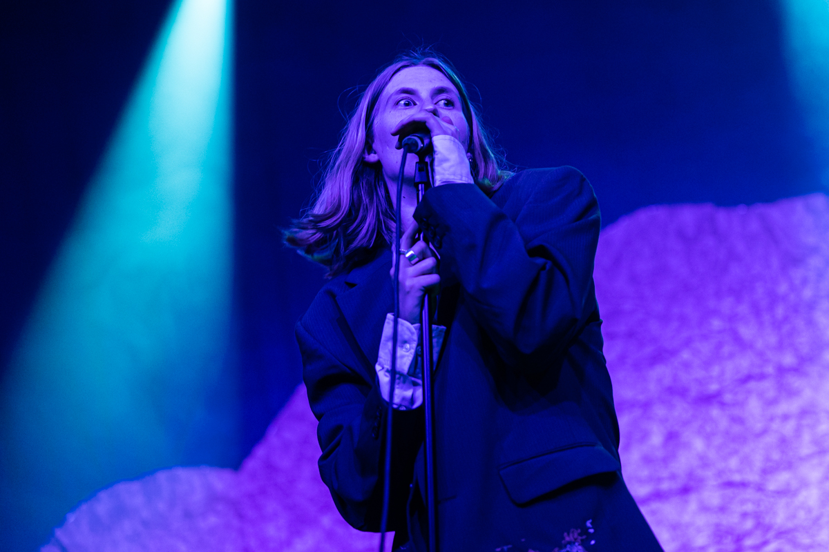 Whispering Sons @ Het Depot, picture 7, photographed by David Johnson - FrontView Magazine