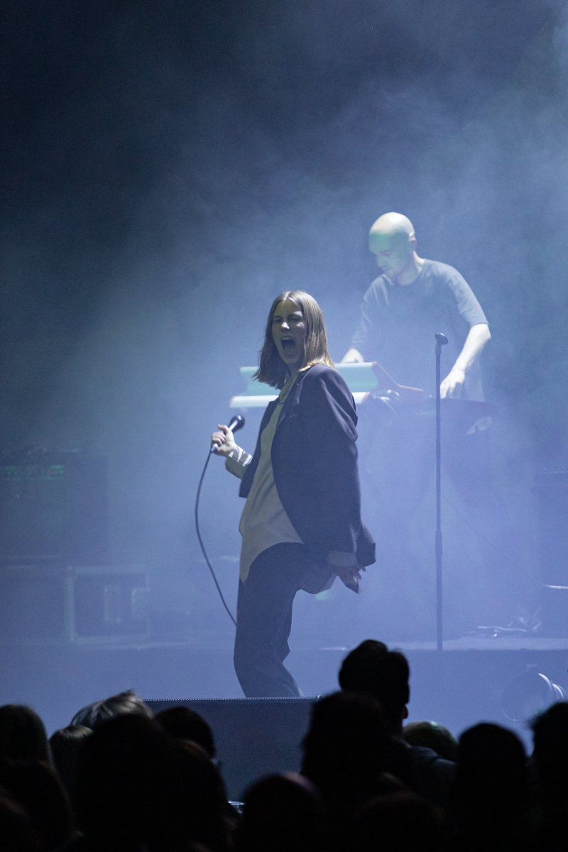 Whispering Sons @ Het Depot, picture 15, photographed by David Johnson - FrontView Magazine