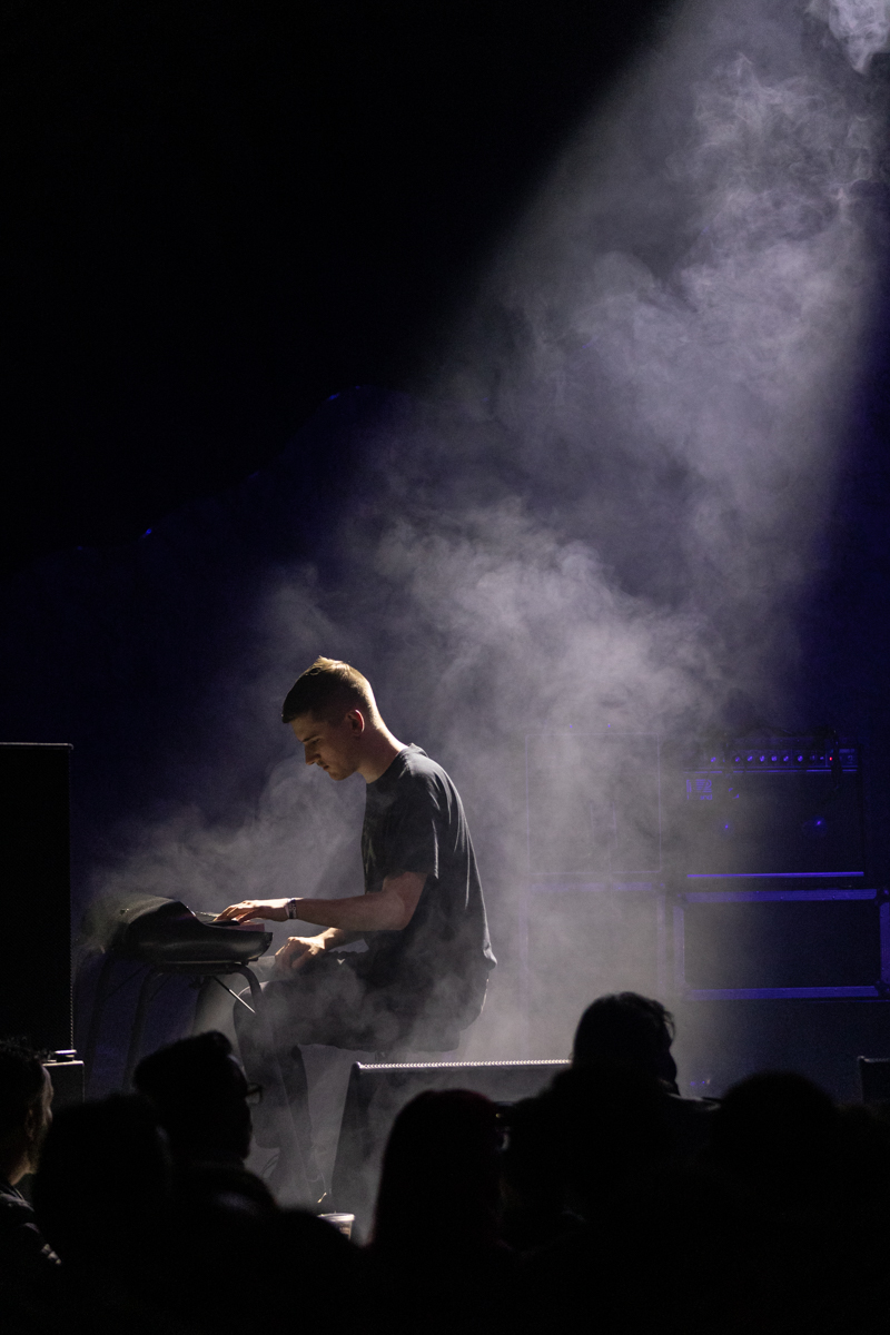 Whispering Sons @ Het Depot, picture 16, photographed by David Johnson - FrontView Magazine