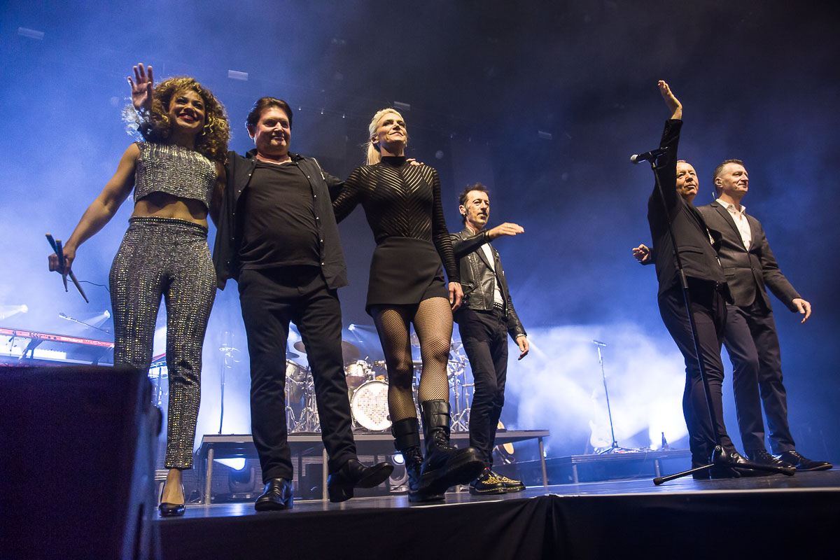 Simple Minds @ Sportpaleis, picture 1, photographed by Marc Verdonck - FrontView Magazine