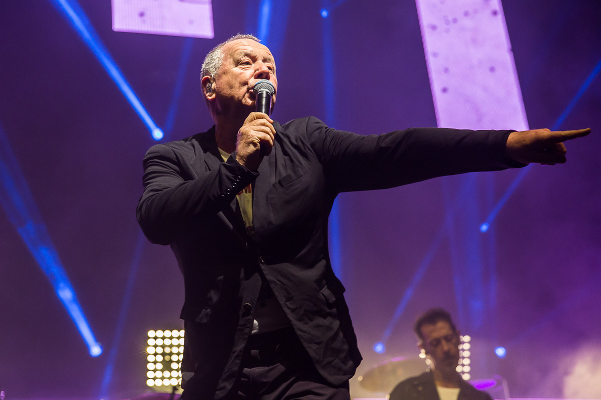 Simple Minds @ Sportpaleis, picture 11, photographed by Marc Verdonck - FrontView Magazine