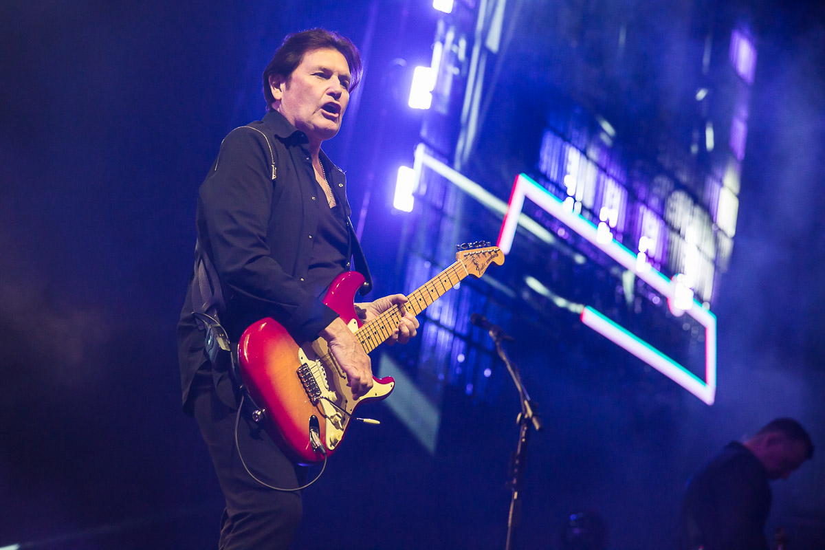 Simple Minds @ Sportpaleis, picture 20, photographed by Marc Verdonck - FrontView Magazine