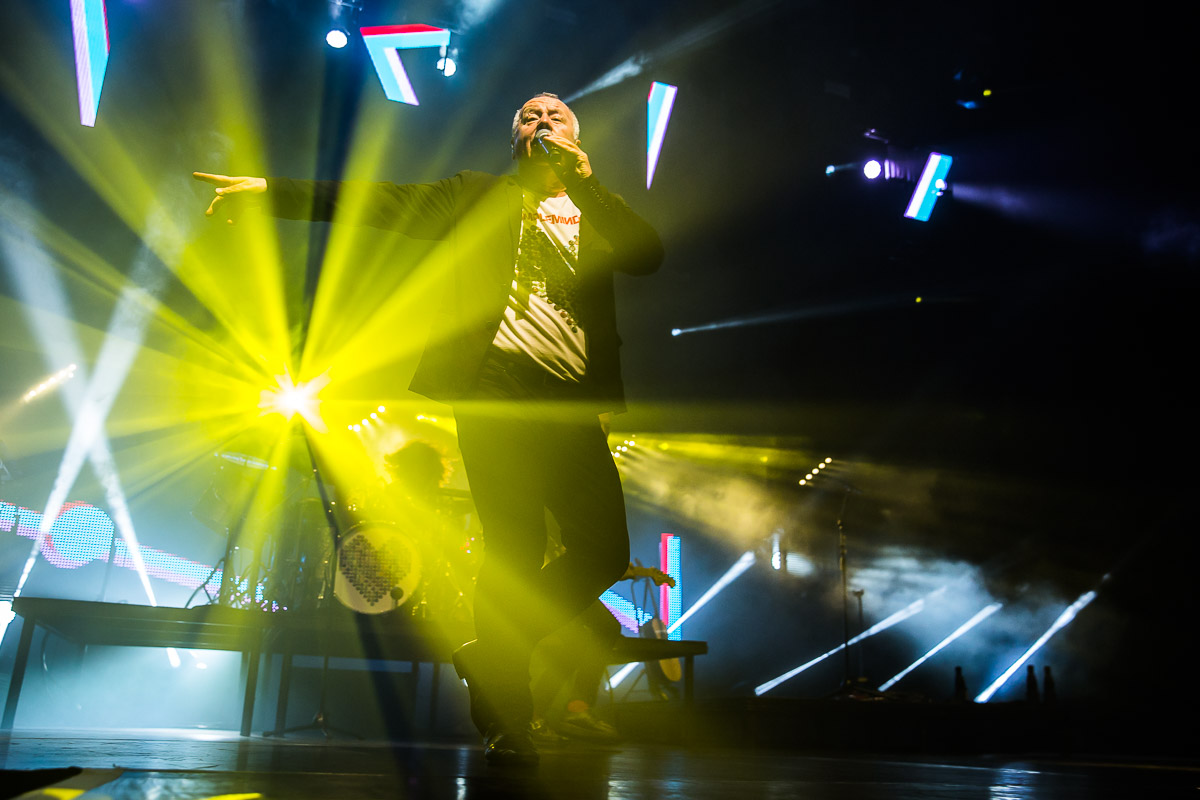 Simple Minds @ Sportpaleis, picture 28, photographed by Marc Verdonck - FrontView Magazine