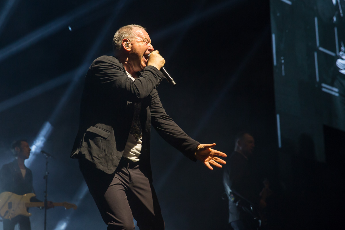Simple Minds @ Sportpaleis, picture 46, photographed by Marc Verdonck - FrontView Magazine