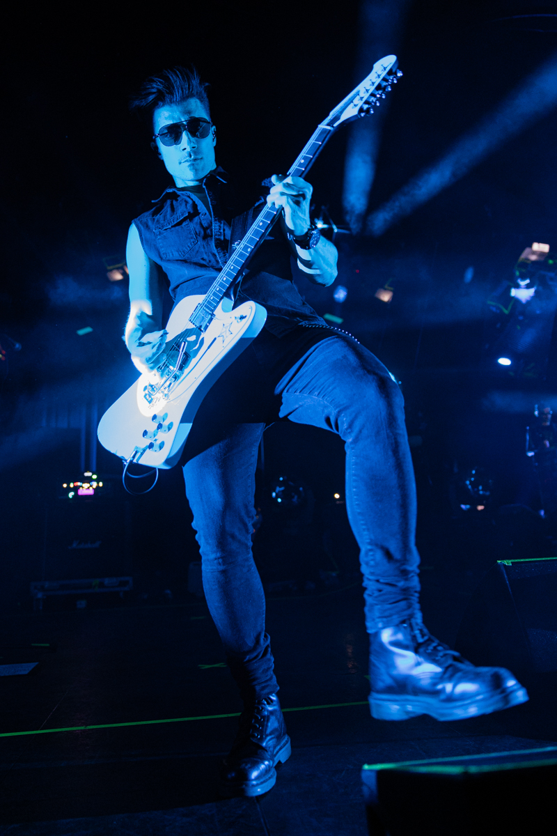 Sisters of Mercy @ AB, picture 2, photographed by David Johnson - FrontView Magazine
