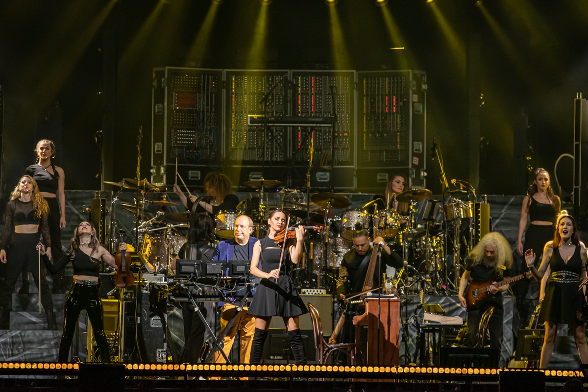 Hans Zimmer Live Europe Tour 2022 @ sportpaleis, foto 10, foto's door dirk janssens - FrontView Magazine