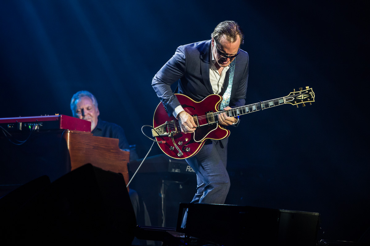Joe Bonamassa @ Lotto Arena, picture 9, photographed by Marc Verdonck - FrontView Magazine