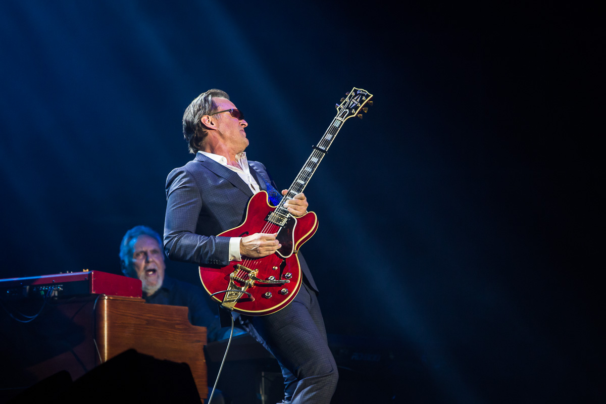 Joe Bonamassa @ Lotto Arena, picture 11, photographed by Marc Verdonck - FrontView Magazine