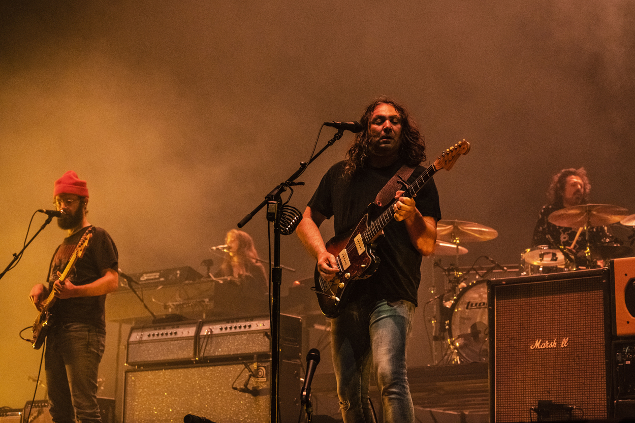 The War On Drugs @ Sportpaleis, picture 2, photographed by Sandra Van Watermeulen - FrontView Magazine