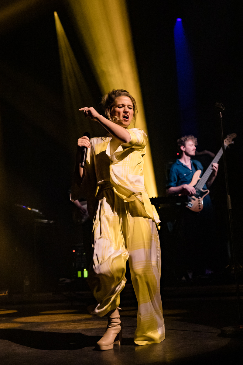 Selah Sue @ Ancienne Belgique, picture 8, photographed by Jürgen Bruynooghe - FrontView Magazine