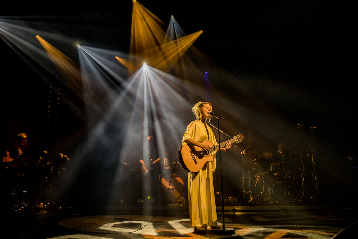 Selah Sue @ Ancienne Belgique, picture 15, photographed by Jürgen Bruynooghe - FrontView Magazine