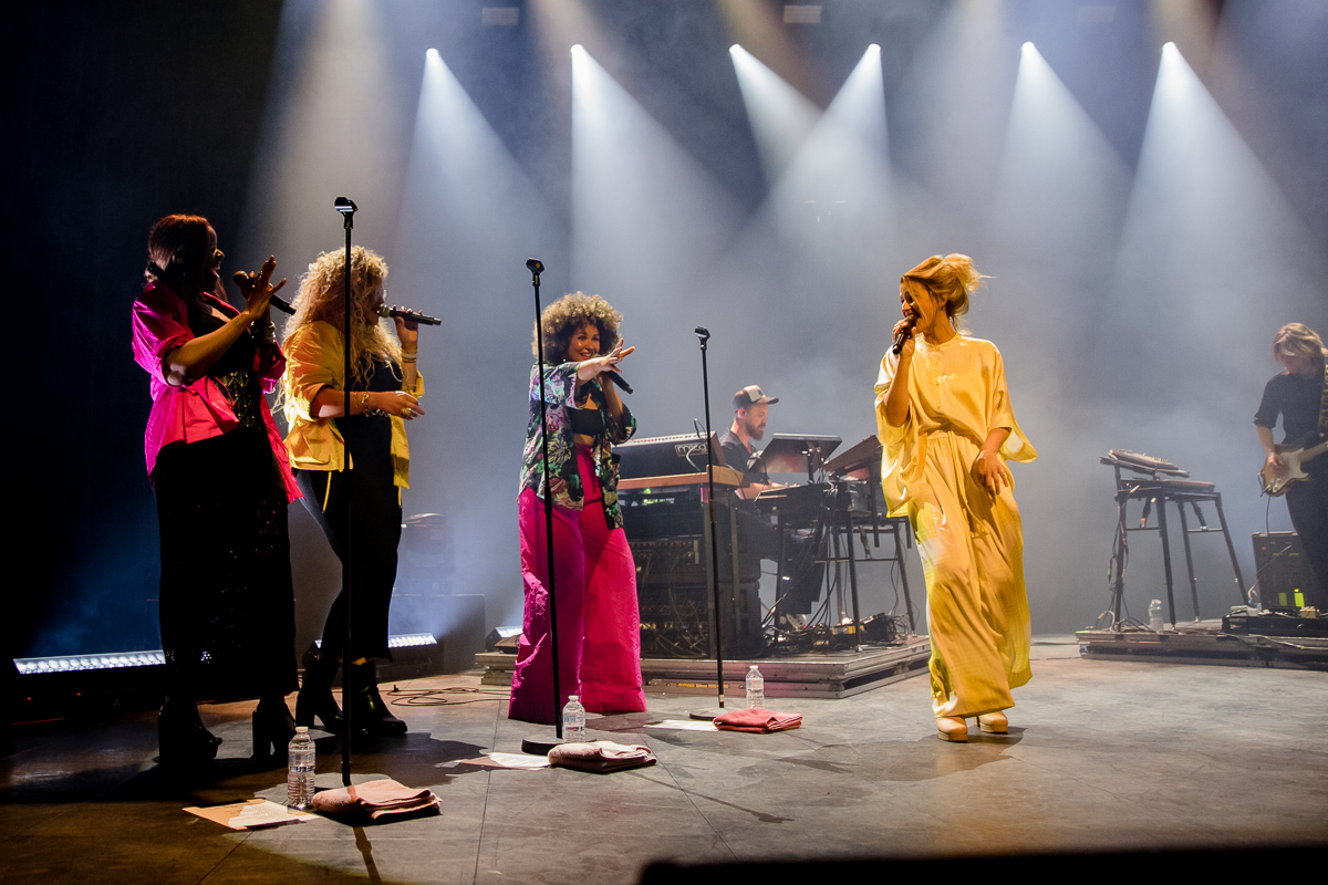 Selah Sue @ Ancienne Belgique, picture 16, photographed by Jürgen Bruynooghe - FrontView Magazine