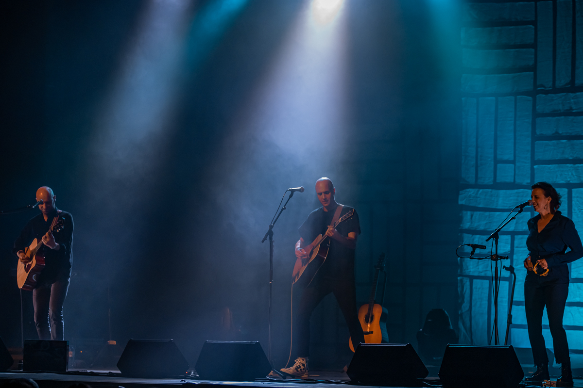Milow Unplugged Tour @ De Roma, foto 13, foto's door dirk janssens - FrontView Magazine