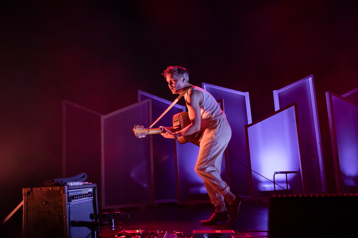 The Tallest Man On Earth @ Het Depot, picture 7, photographed by Jürgen Bruynooghe - FrontView Magazine