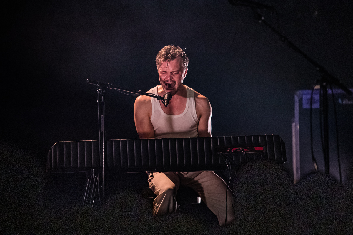The Tallest Man On Earth @ Het Depot, picture 11, photographed by Jürgen Bruynooghe - FrontView Magazine