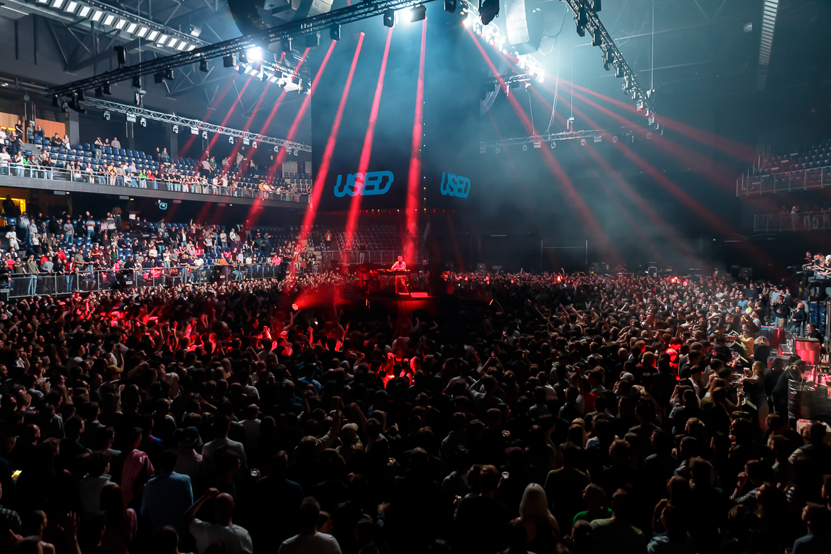 Used @ Lotto Arena, picture 2, photographed by Peter Smet - FrontView Magazine