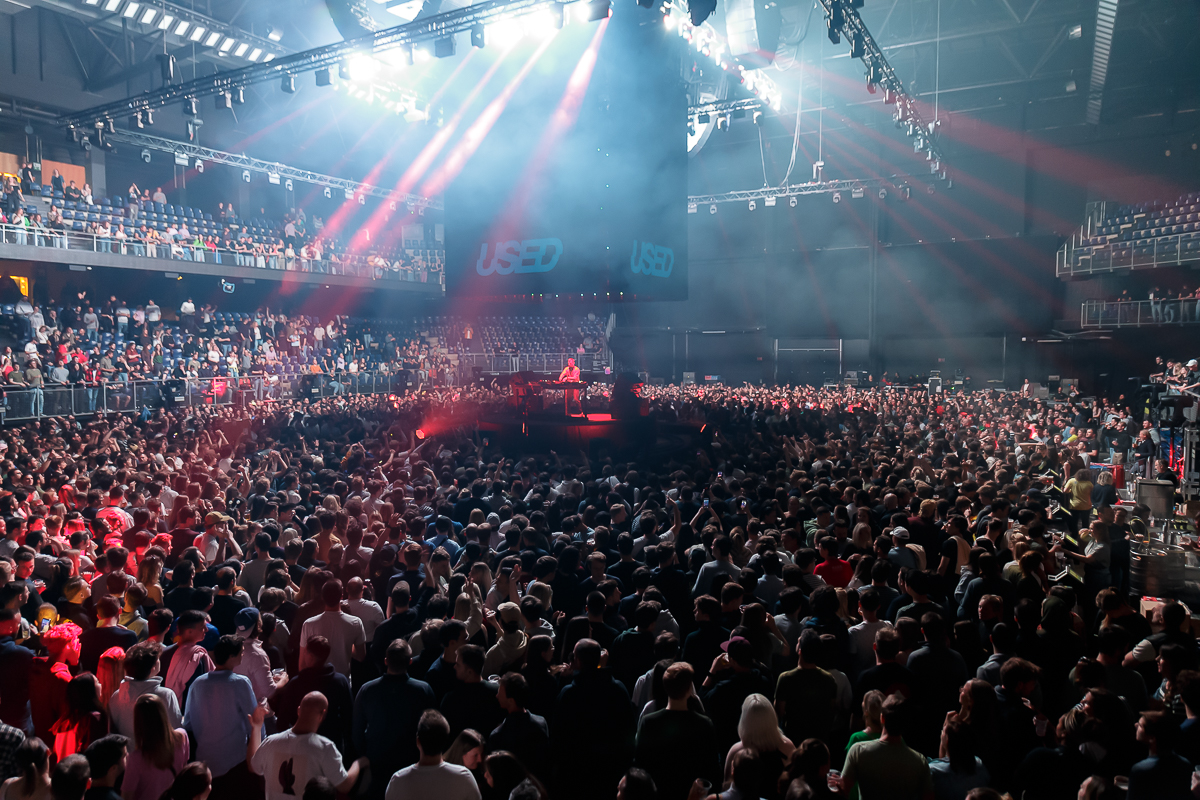 Used @ Lotto Arena, picture 3, photographed by Peter Smet - FrontView Magazine