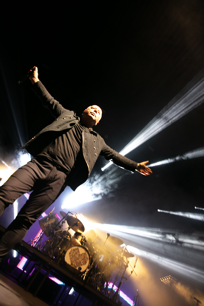 Simple Minds - 40 Years of Hit - Tour 2022 @ Zénith Arena Lille, foto 28, foto's door Anais Callens - FrontView Magazine