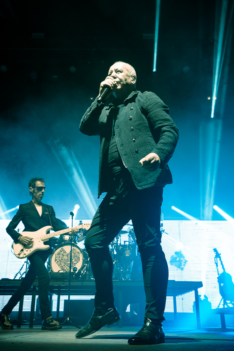Simple Minds - 40 Years of Hit - Tour 2022 @ Zénith Arena Lille, foto 32, foto's door Anais Callens - FrontView Magazine