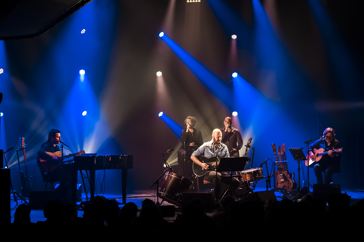 Stan Van Samang @ Stadsschouwburg Mechelen, foto 6, foto's door Alex Wyckmans - FrontView Magazine