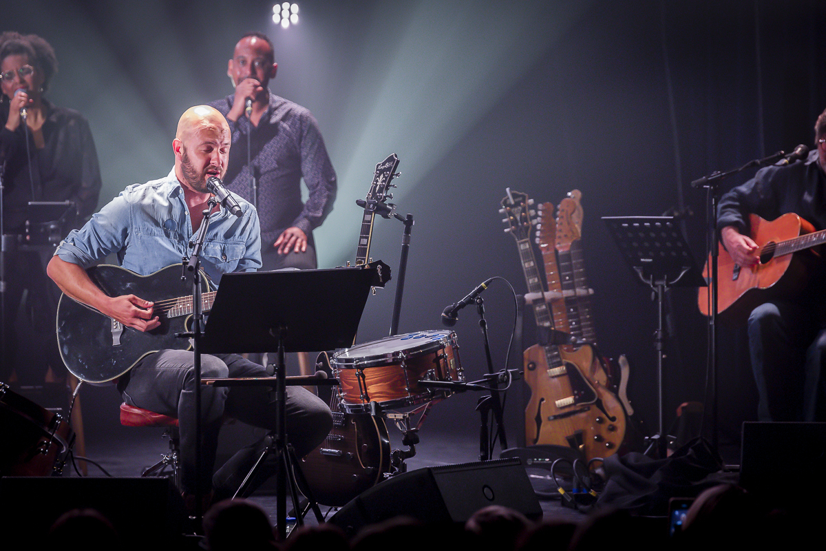 Stan Van Samang @ Stadsschouwburg Mechelen, foto 7, foto's door Alex Wyckmans - FrontView Magazine