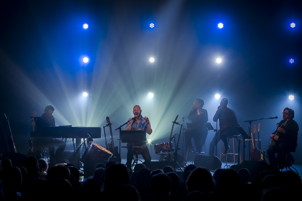 Stan Van Samang @ Stadsschouwburg Mechelen, foto 13, foto's door Alex Wyckmans - FrontView Magazine