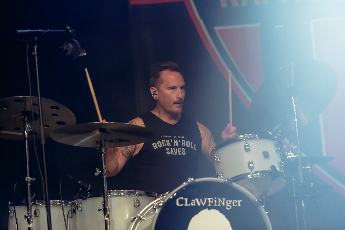 Clawfinger @ Trix, picture 4, photographed by Peter Smet - FrontView Magazine
