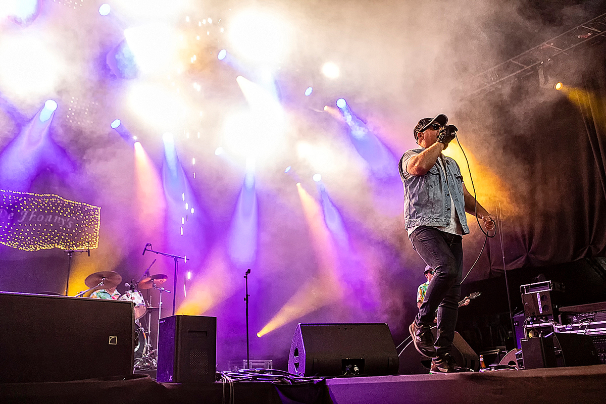 de Jhonny's, @ Moen Feest, picture 8, photographed by Edwin Houdevelt - FrontView Magazine