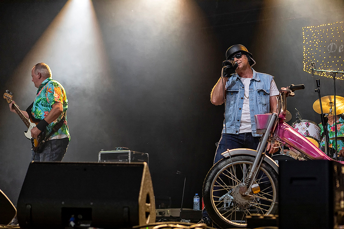 de Jhonny's, @ Moen Feest, picture 12, photographed by Edwin Houdevelt - FrontView Magazine