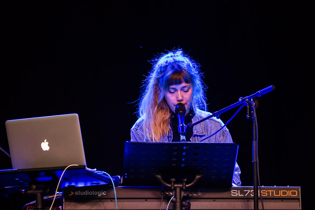 Naima Joris @ Unwind @ OLT Rivierenhof, picture 1, photographed by Marc Verdonck - FrontView Magazine