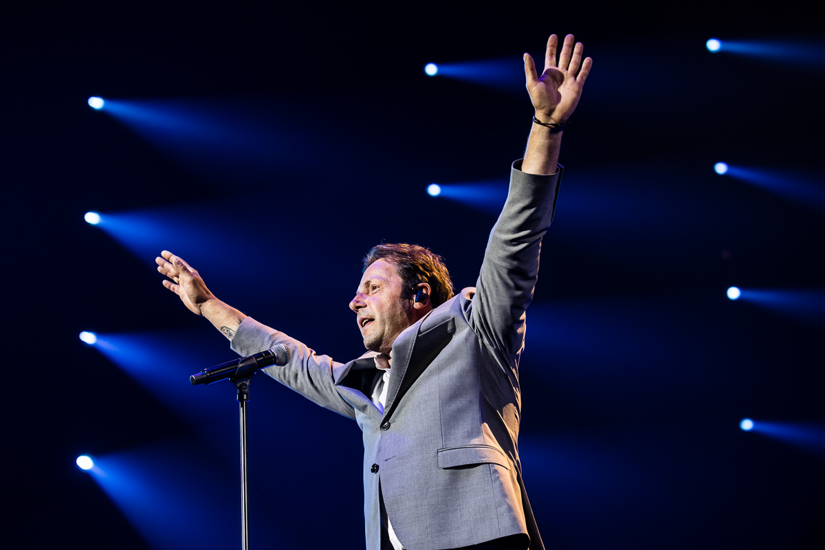 Night of the Proms - Dankeditie voor de Zorg @ Sportpaleis, picture 16, photographed by Dorien Goetschalckx - FrontView Magazine