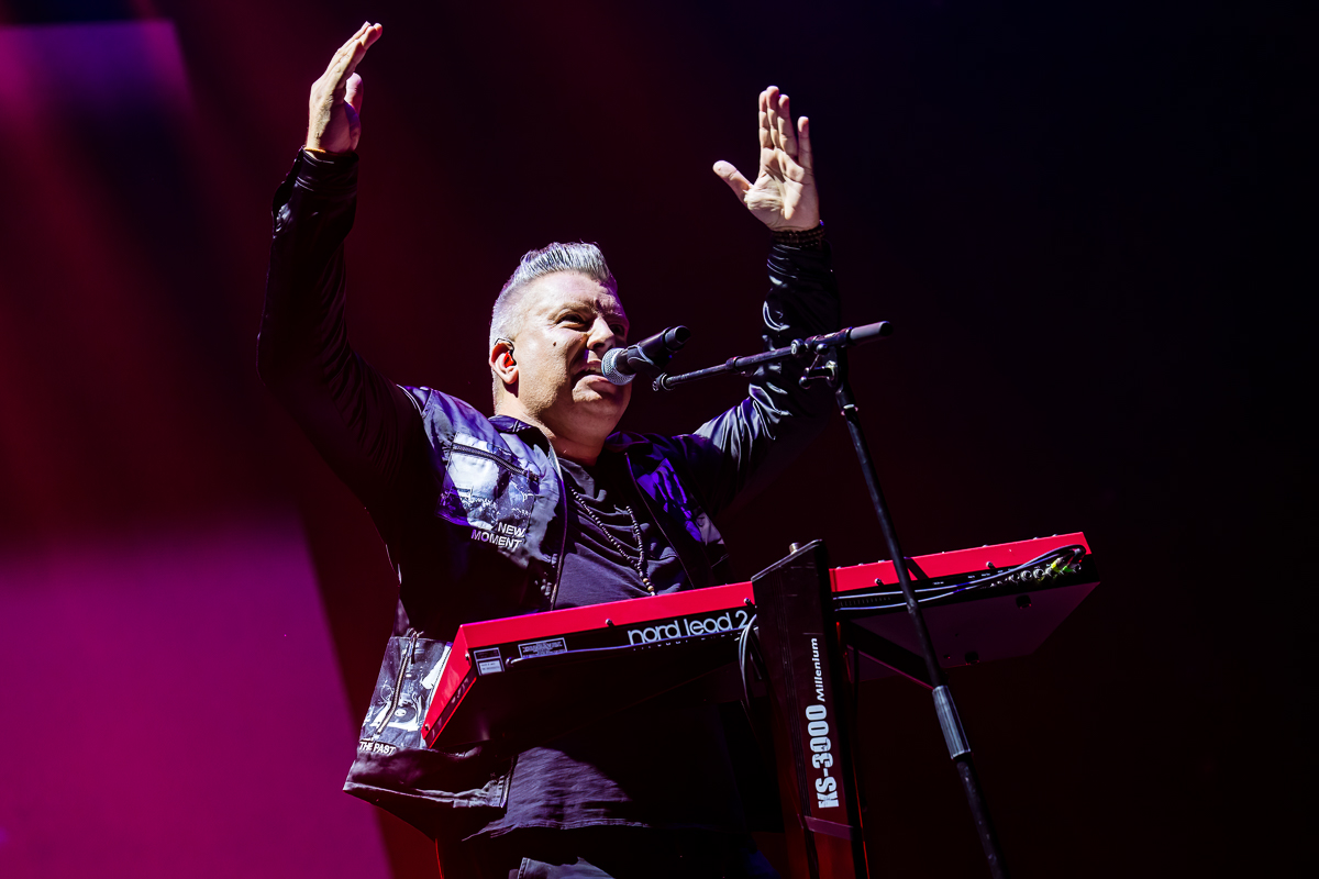 Night of the Proms - Dankeditie voor de Zorg @ Sportpaleis, picture 34, photographed by Dorien Goetschalckx - FrontView Magazine
