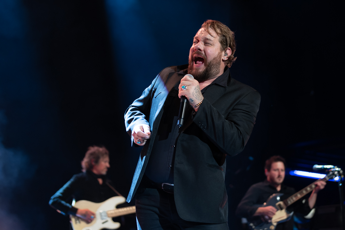 Nathaniel Rateliff & The Night Sweats @ De Roma, picture 13, photographed by David Johnson - FrontView Magazine