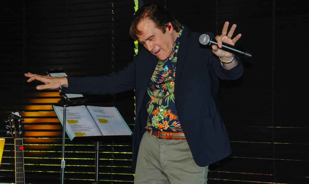 CD voorstelling John Terra @ Niel am See, picture 6, photographed by Peter Minnebo - FrontView Magazine
