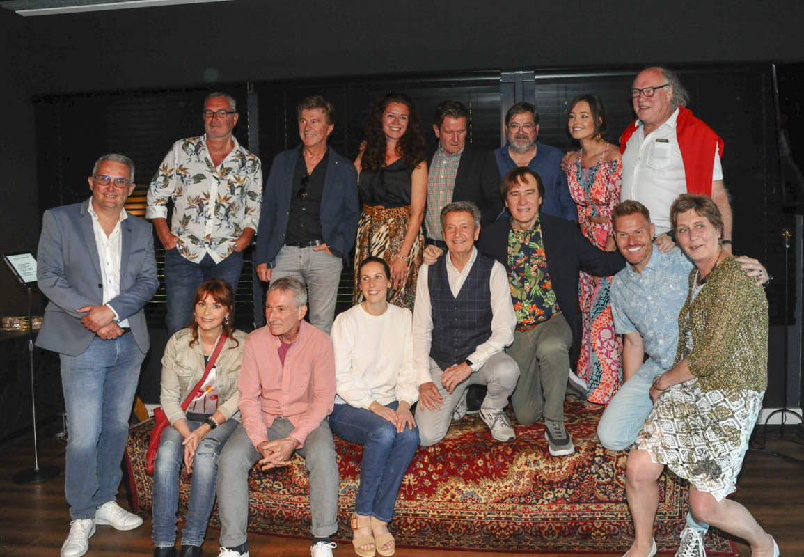 CD voorstelling John Terra @ Niel am See, picture 16, photographed by Peter Minnebo - FrontView Magazine