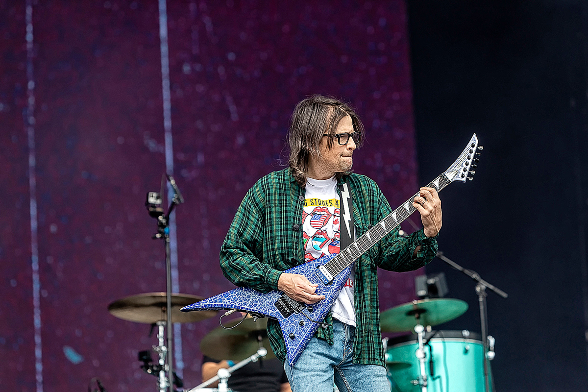 Weezer @ Rock am Ring 2022, picture 1, photographed by Edwin Houdevelt - FrontView Magazine