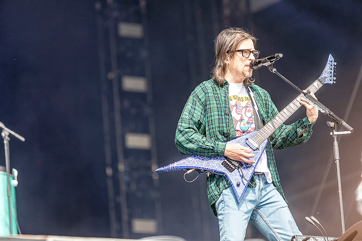 Weezer @ Rock am Ring 2022, picture 4, photographed by Edwin Houdevelt - FrontView Magazine