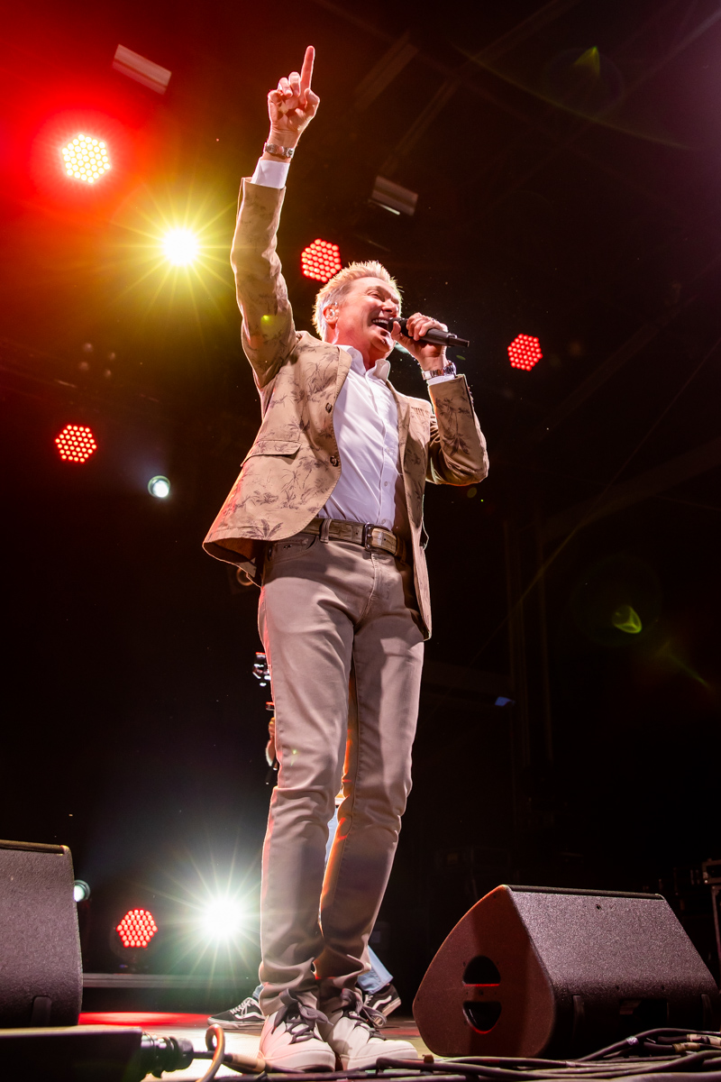 Bart Kaëll @ Grenspop Hoogstraten, picture 11, photographed by Dimitri Vanlommel - FrontView Magazine