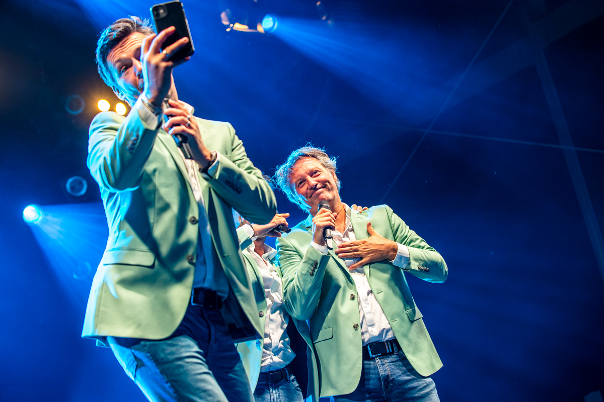 De Romeo's @ Grenspop Hoogstraten, picture 19, photographed by Dimitri Vanlommel - FrontView Magazine