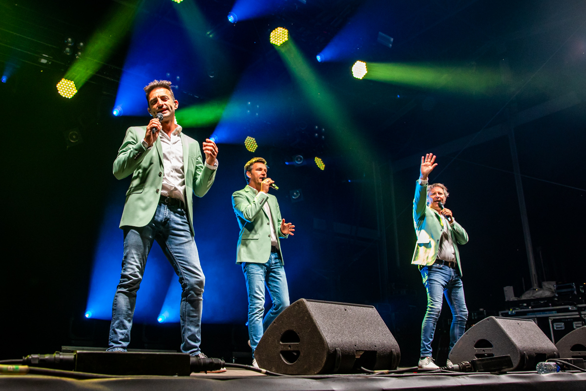 De Romeo's @ Grenspop Hoogstraten, picture 21, photographed by Dimitri Vanlommel - FrontView Magazine