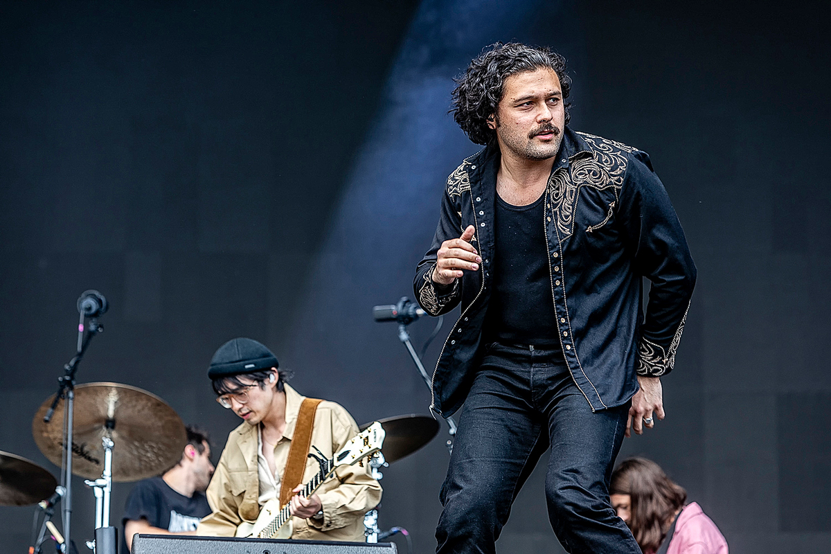 Gang of Youths @ Rock am Ring 2022, foto 3, foto's door Edwin Houdevelt - FrontView Magazine