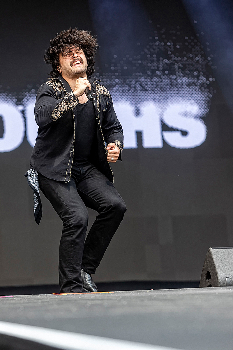 Gang of Youths @ Rock am Ring 2022, foto 8, foto's door Edwin Houdevelt - FrontView Magazine