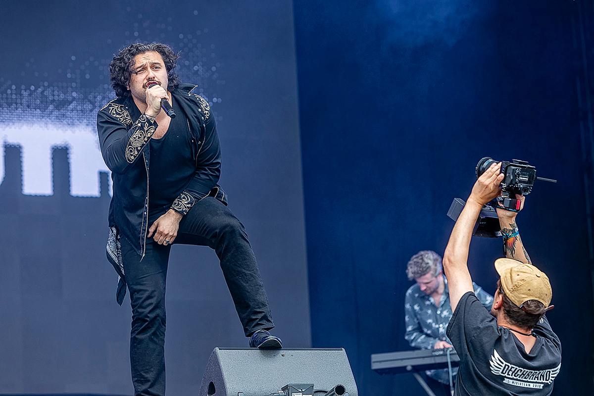 Gang of Youths @ Rock am Ring 2022, foto 11, foto's door Edwin Houdevelt - FrontView Magazine