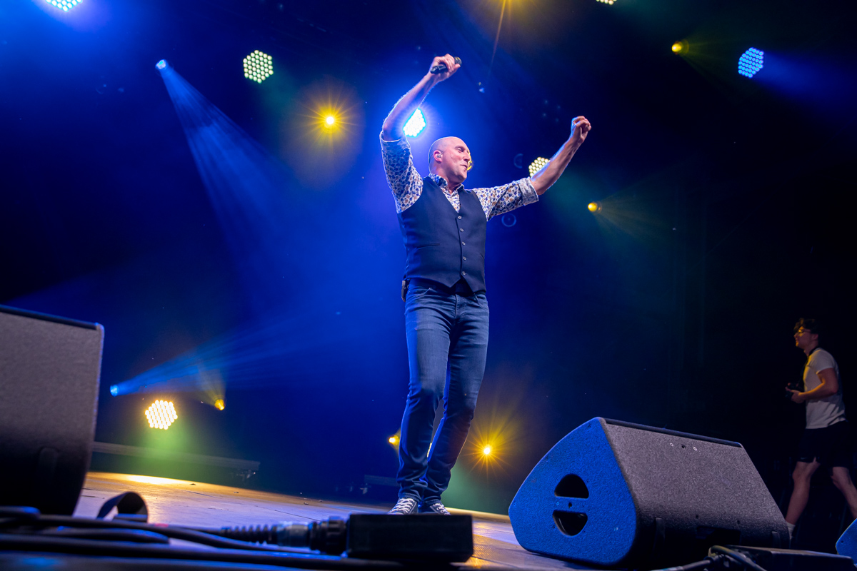 Yves Segers @ Grenspop Hoogstraten, picture 4, photographed by Dimitri Vanlommel - FrontView Magazine