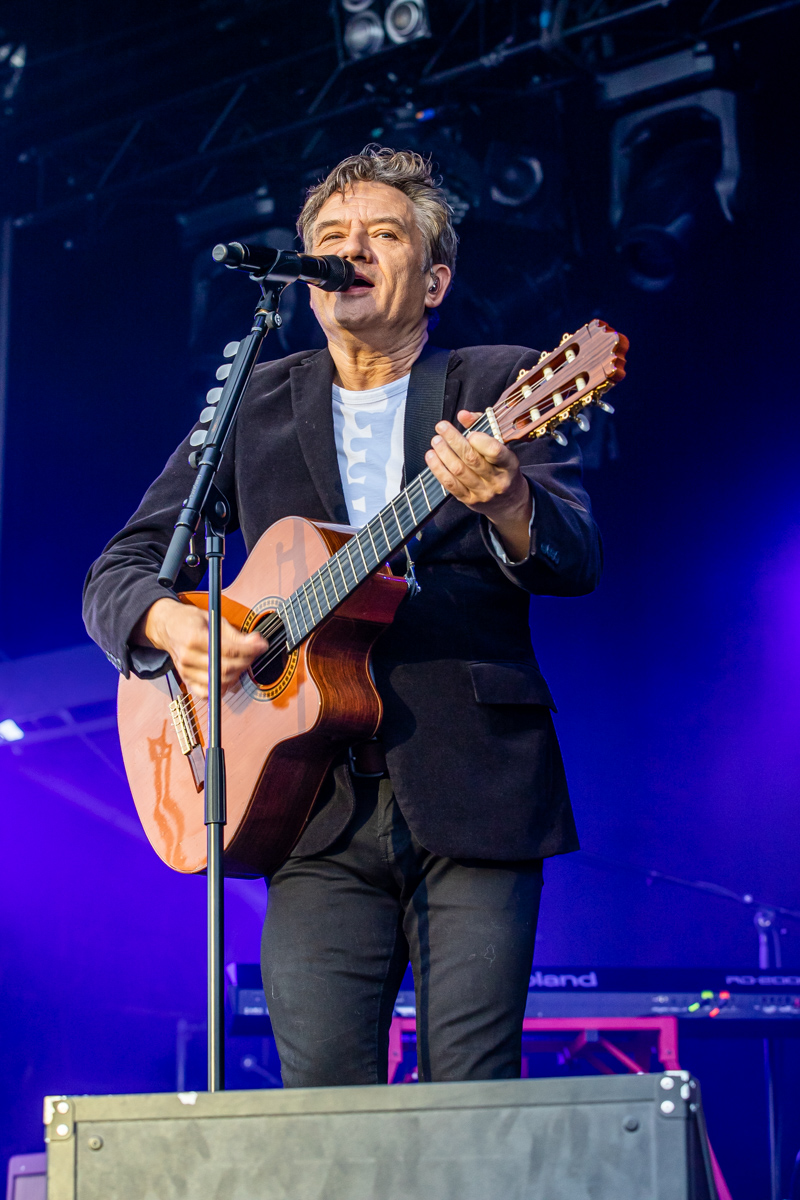 Bart Peeters @ Grenspop Hoogstraten, picture 2, photographed by Dimitri Vanlommel - FrontView Magazine