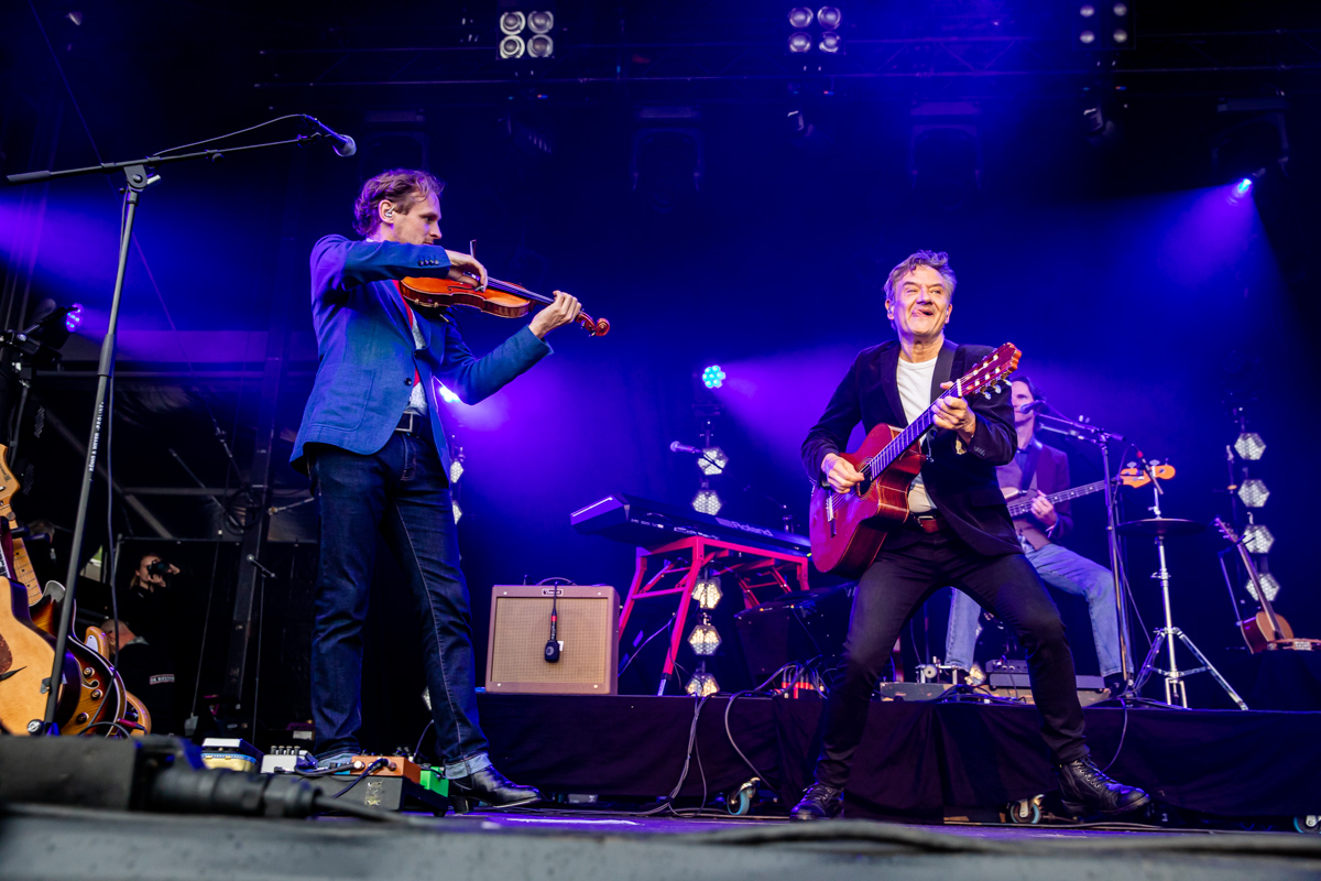 Bart Peeters @ Grenspop Hoogstraten, picture 4, photographed by Dimitri Vanlommel - FrontView Magazine
