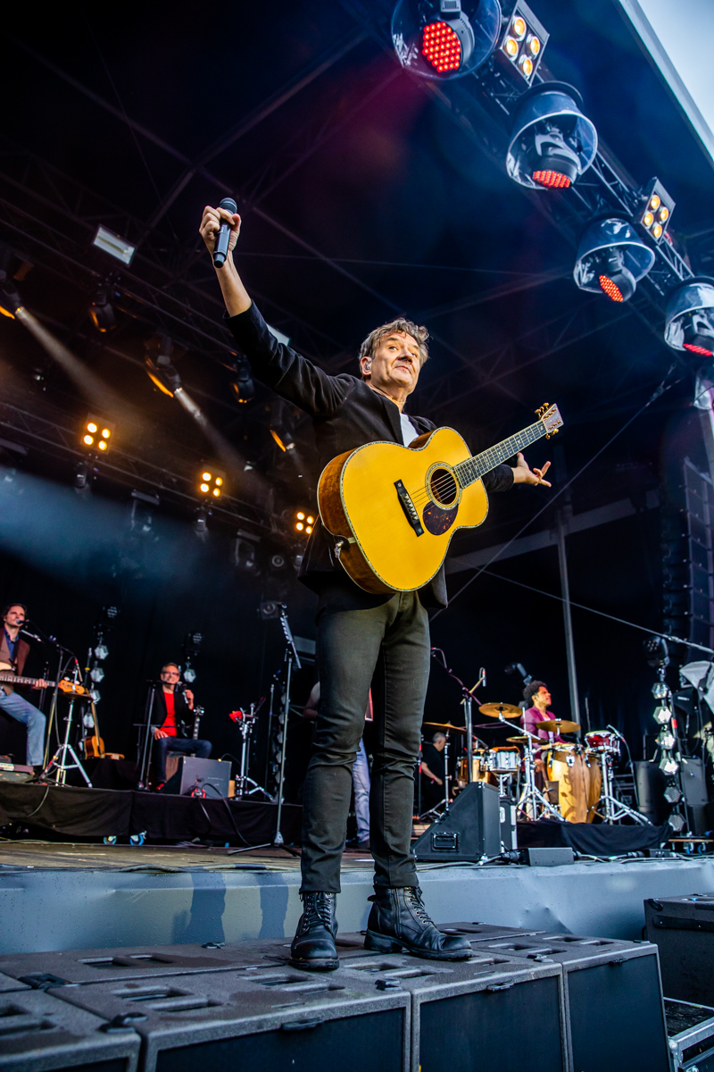 Bart Peeters @ Grenspop Hoogstraten, picture 8, photographed by Dimitri Vanlommel - FrontView Magazine