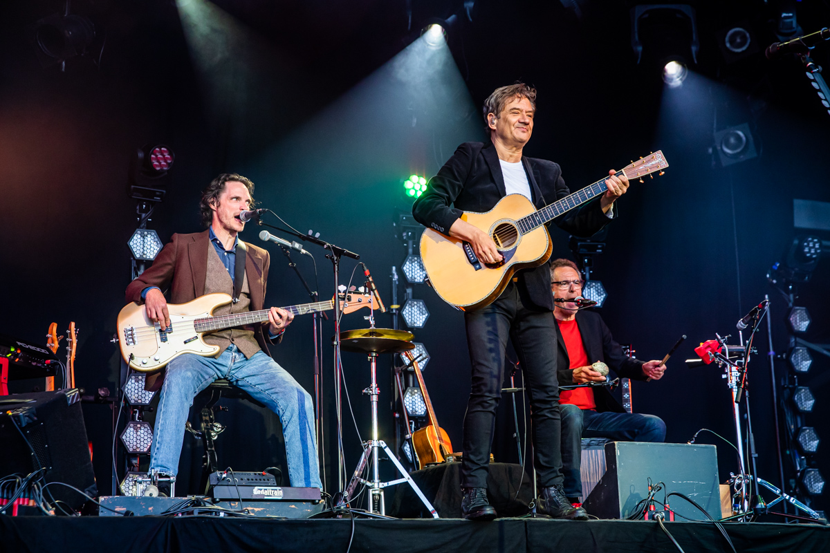 Bart Peeters @ Grenspop Hoogstraten, picture 10, photographed by Dimitri Vanlommel - FrontView Magazine