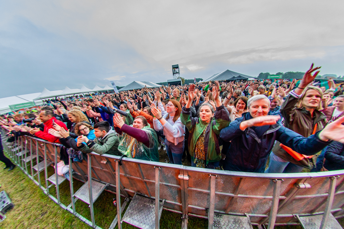 Bart Peeters @ Grenspop Hoogstraten, picture 22, photographed by Dimitri Vanlommel - FrontView Magazine